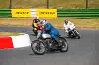 Vintage-motorcycle-club;eventdigitalimages;mallory-park;mallory-park-trackday-photographs;no-limits-trackdays;peter-wileman-photography;trackday-digital-images;trackday-photos;vmcc-festival-1000-bikes-photographs